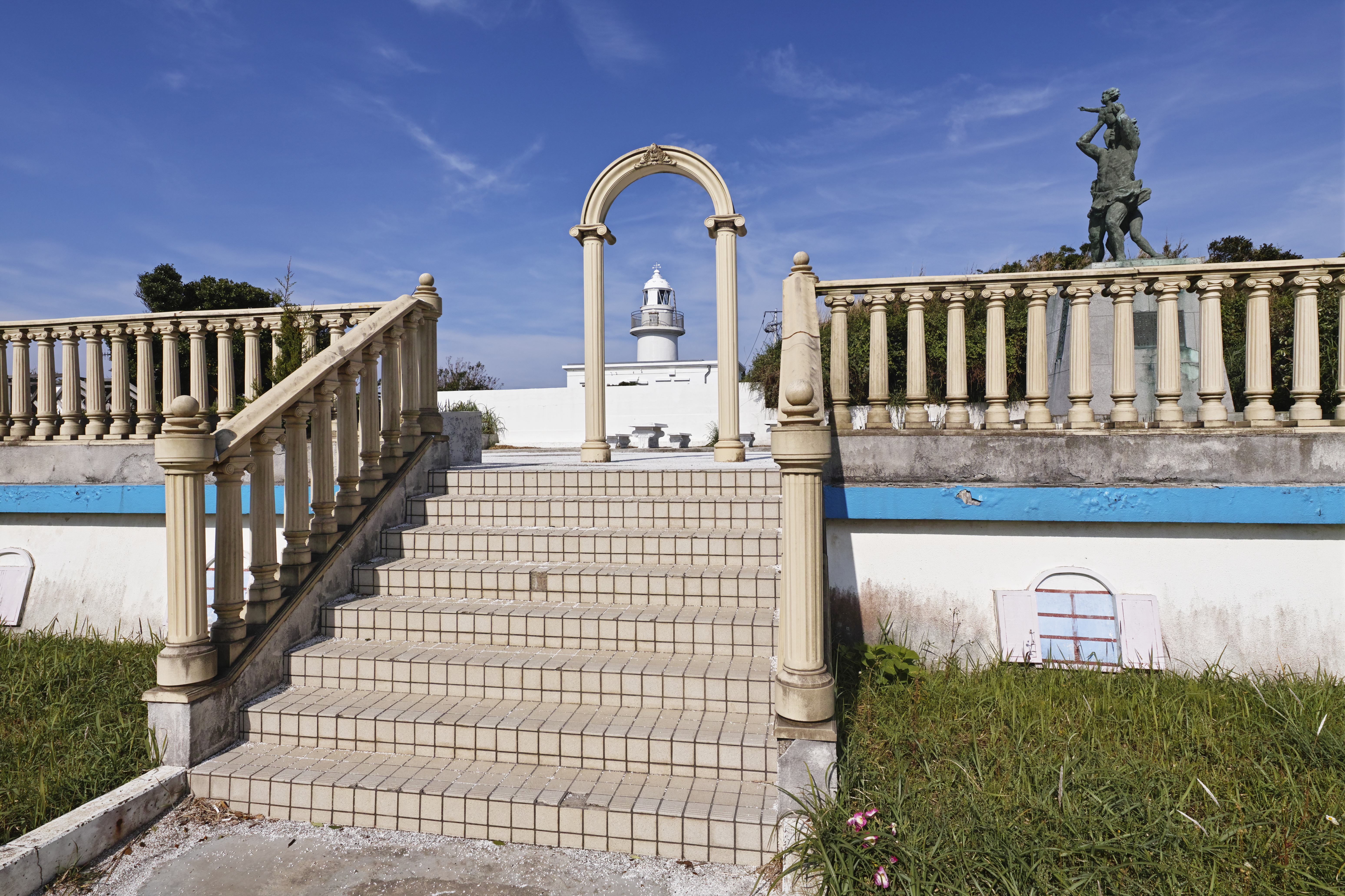 太平洋を眼下に一望 城ヶ島灯台の一般開放三浦タウンニュース