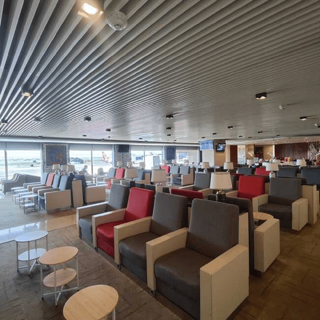 ジャカルタ・スカルノハッタ国際空港内のプレミアラウンジアジアトラベルノート