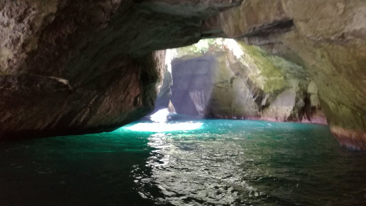 洞くつめぐり遊覧船 堂ヶ島マリン観光と暮らしの伊豆フル