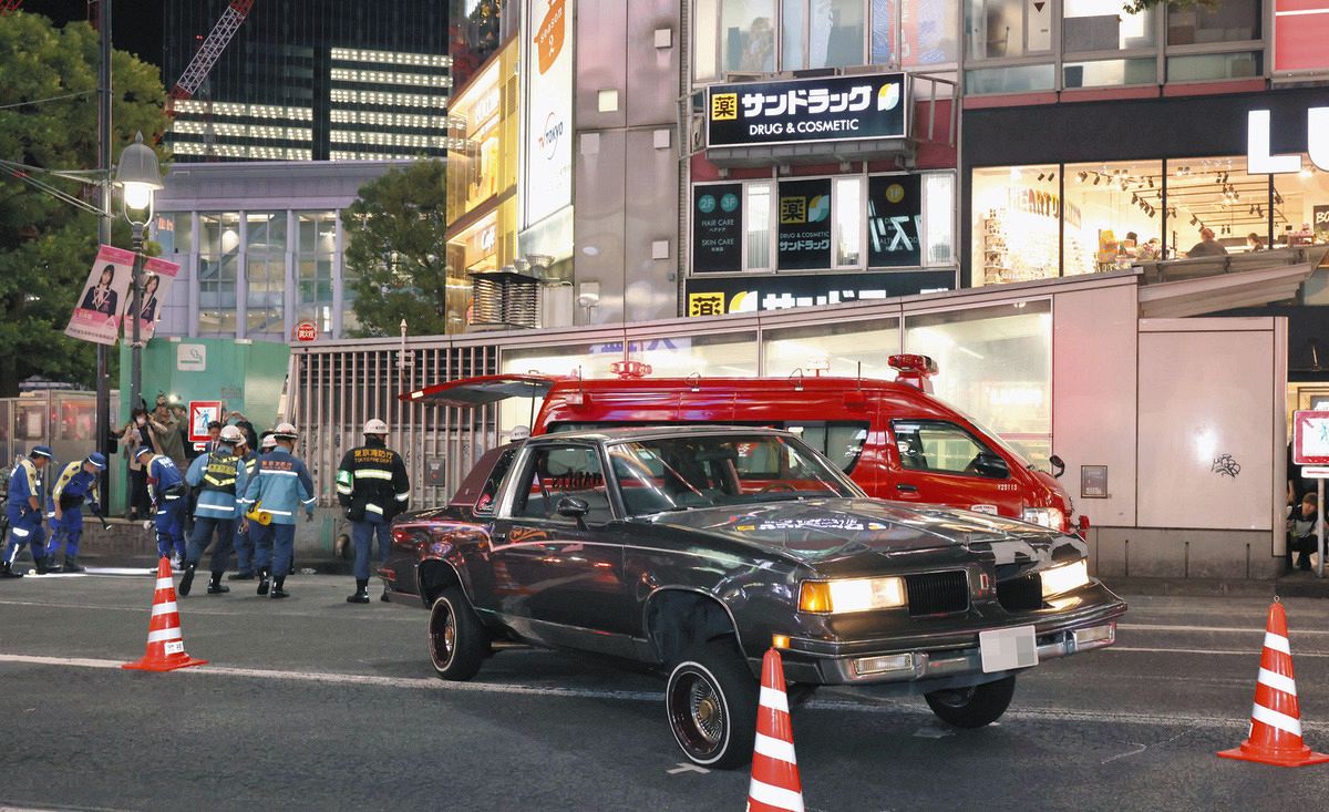 渋谷スクランブル交差点であわや 大事故 - LA