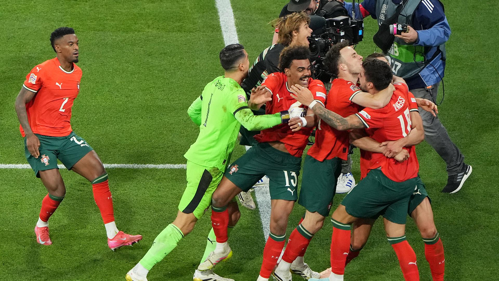 ポルトガル代表ジョタ、W杯欠場へ ふくらはぎに重傷 写真1枚 国際ニュース：AFPBB News