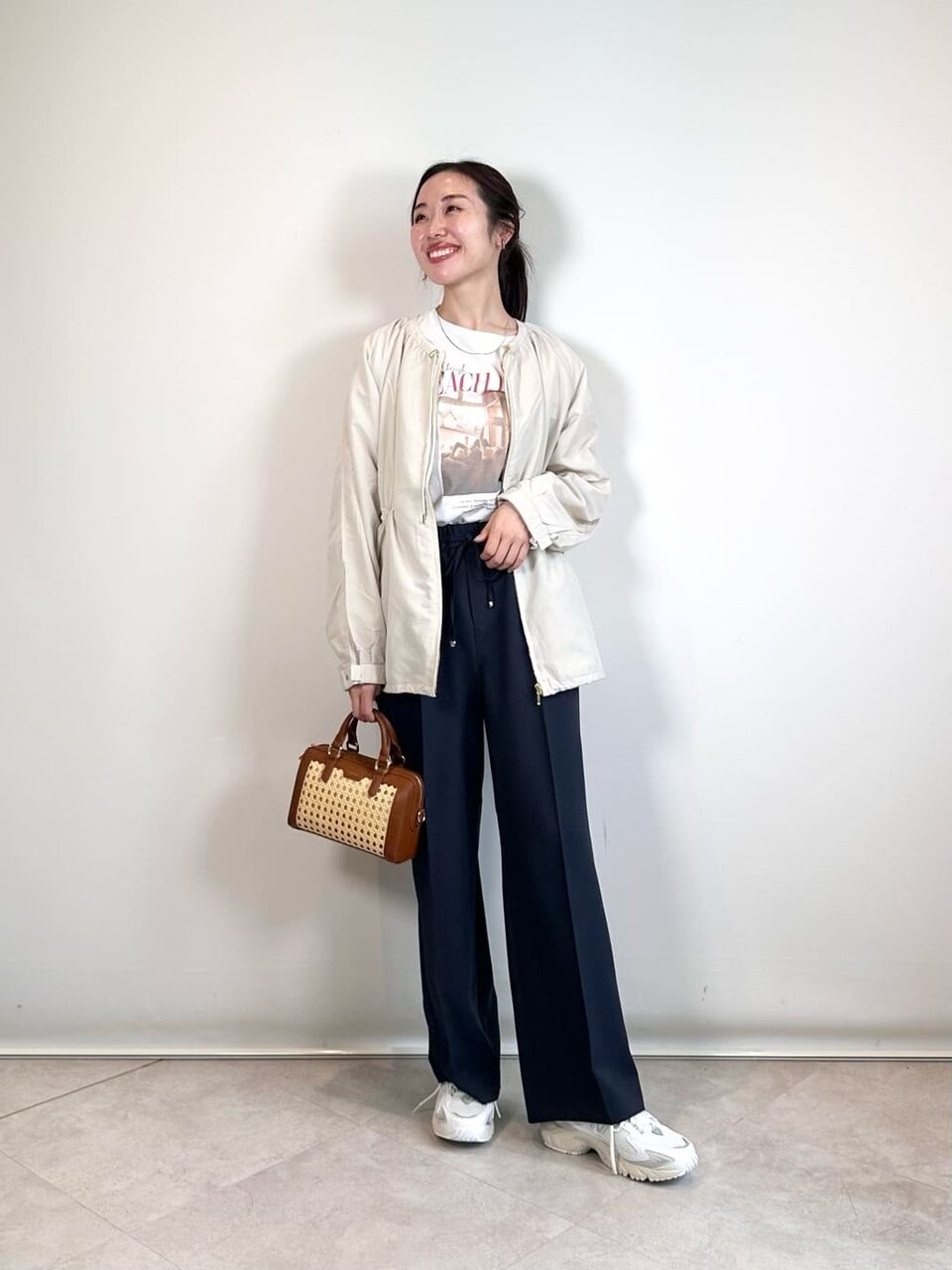 秋のピクニックコーデ：カーディガンとデニムのベストマッチ