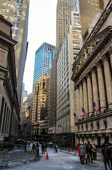 ウォール街がオフィス復活けん引－マンハッタンの最高級ストリートで - Bloomberg