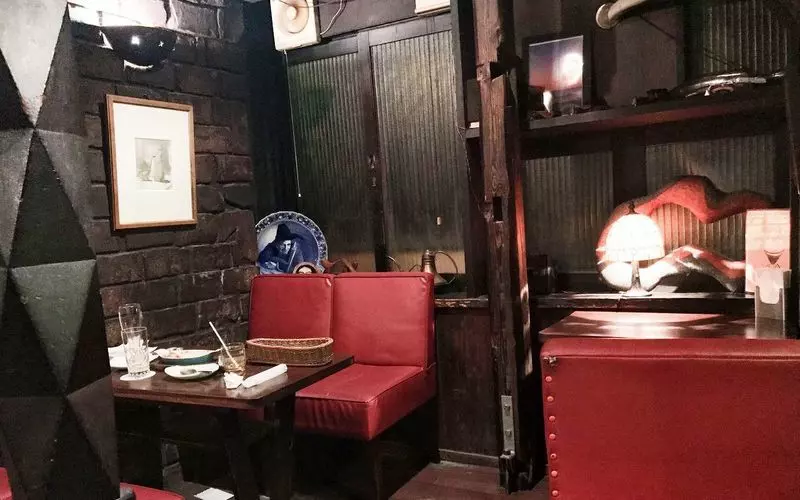 神田神保町 ラドリオ 日本初のウィンナコーヒーの生クリームは蓋だった！レトロに恋して