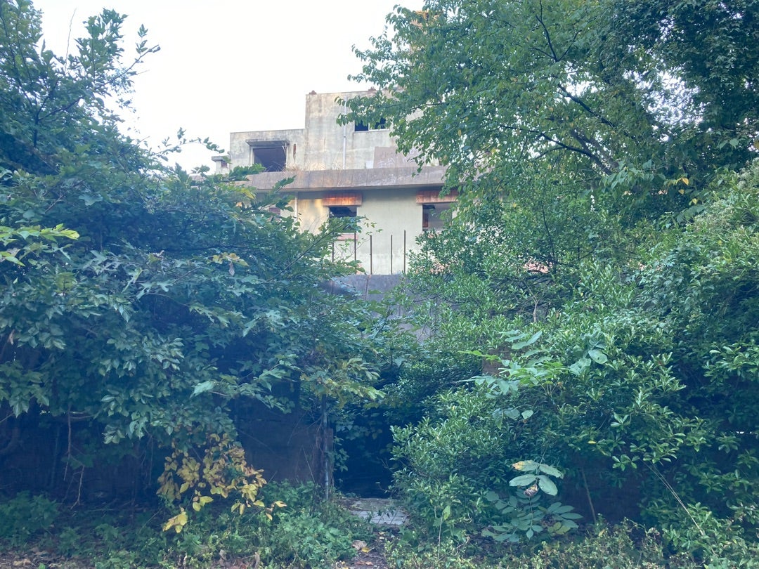 廃墟 通路 男鹿プリンスホテルの写真素材49923621- PIXTA