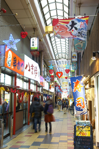 大阪・新世界と通天閣で食いだおれ！家族で楽しむ歩き方とおすすめグルメ楽天トラベル