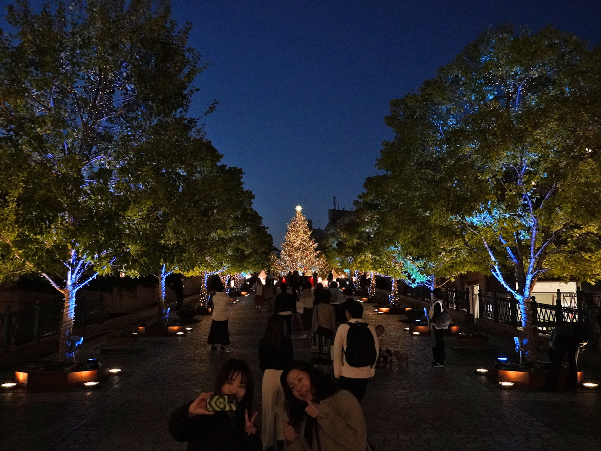 2023 恵比寿ガーデンプレイスイルミネーション「Baccarat ETERNAL LIGHTS-歓びのかたち-」が1月8日まで開催夜景FANマガジン