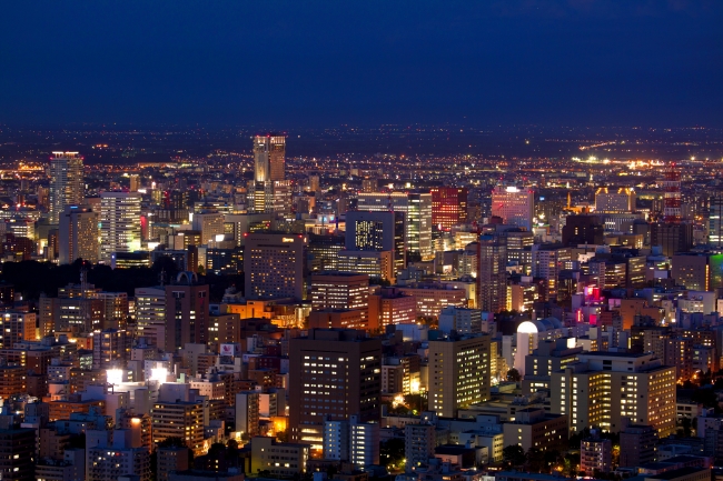 オレンジ色の温かなライトが魅力の夜景 ホテルエミシア札幌のブログ -