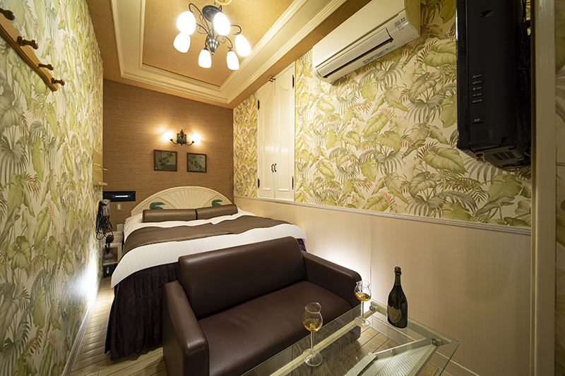 天王寺リトルチャペルココナッツ様株式会社アヴェイル全国対応可能な業務用LED照明の専門メーカ