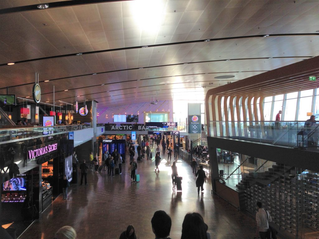 ヘルシンキ空港に中古品のコンセプトショップオープン カフェ併設、世界初 - TRAICY トライシー