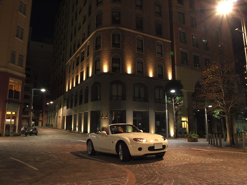 イタリア街で撮影してみた なかなか似合うね今日が誕生日誕生日の過ごし方ferrarif8spiderフェラーリf8スパイダーフェラーリ好きと繋がりたいインスタ映えスポット