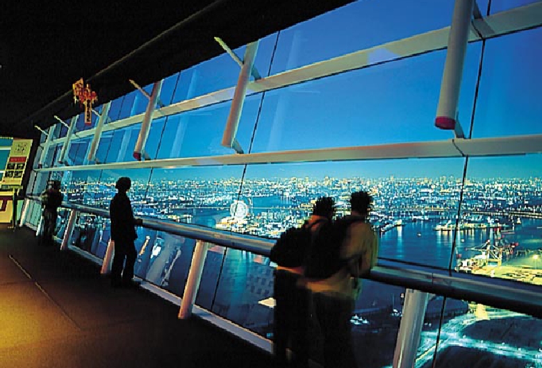 さきしまコスモタワー展望台から淀川花火を見てきた今日はなにして遊ぼうか