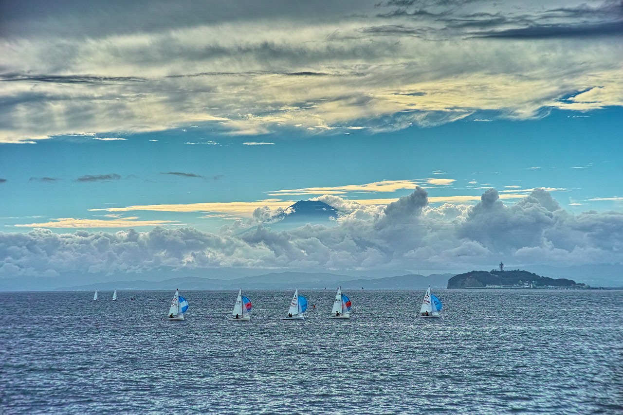 湘南サンセット – 「江の島、湘南の海、富士山」を望む類まれな夕景。新しい日本の夕陽カルチャー、湘南サンセット