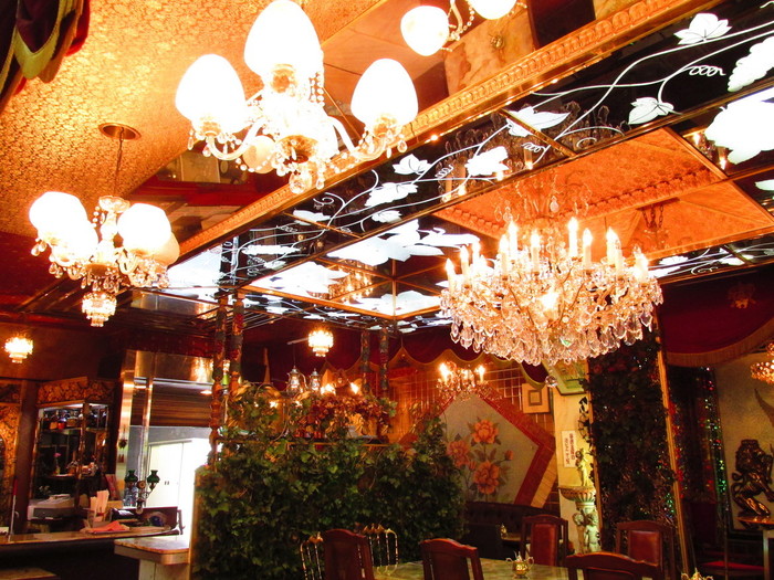 山下公園、レトロな洋食。「Cafe de la