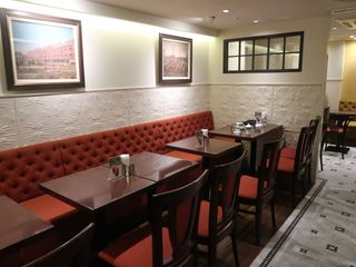 横浜の昭和レトロ空間でほっこりランチ！シルクセンター「純喫茶 田園」 -