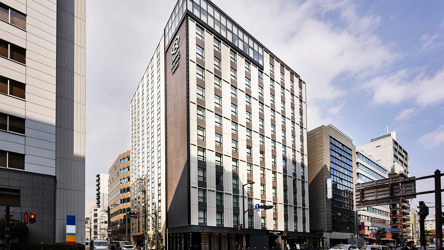 大阪東心斎橋のビジネスホテル「Hotel Code ホテルコード 」大阪メトロ御堂筋線「心斎橋」駅徒歩3分