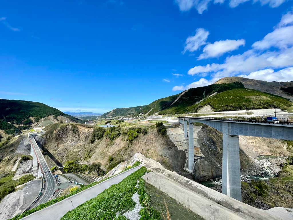 絶景のオンパレード 春の阿蘇ミルクロード・大観峰を走る 2019春九州自転車旅その５