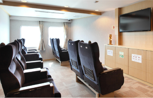 津軽海峡フェリー、室蘭～青森を10月2日に新規就航。定員583名のブルーマーメイドで1日1往復 お得な「海割ドライブプラス」も -