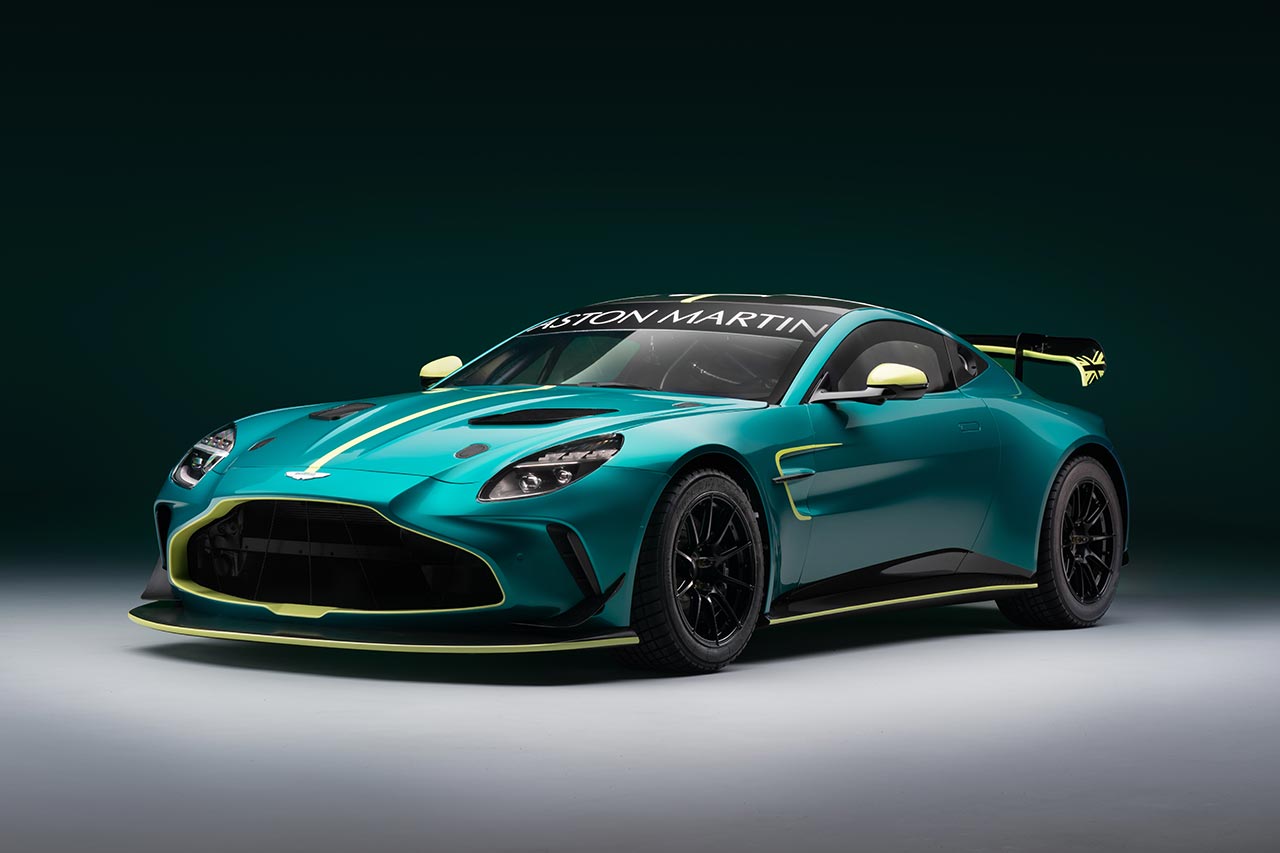 Vantage CoupeSKY GROUP アストンマーティン