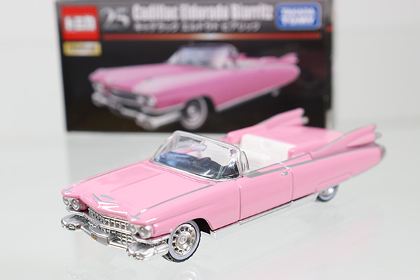 トミカ プレミアム キャデラック