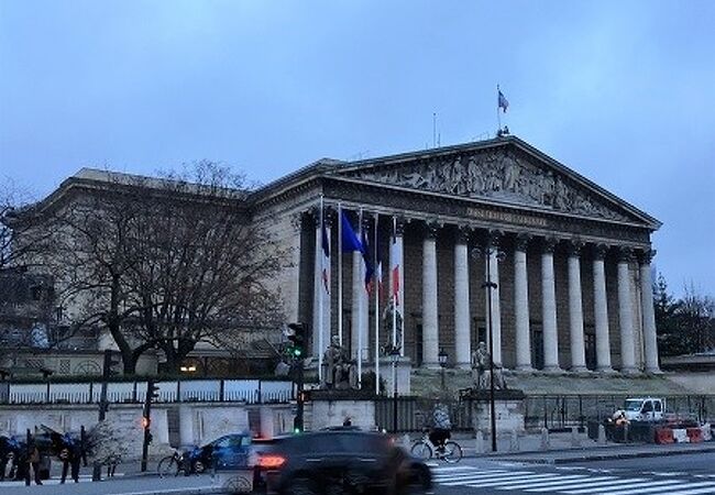 フォンテーヌブロー宮殿と庭園 - 世界遺産を学ぶ