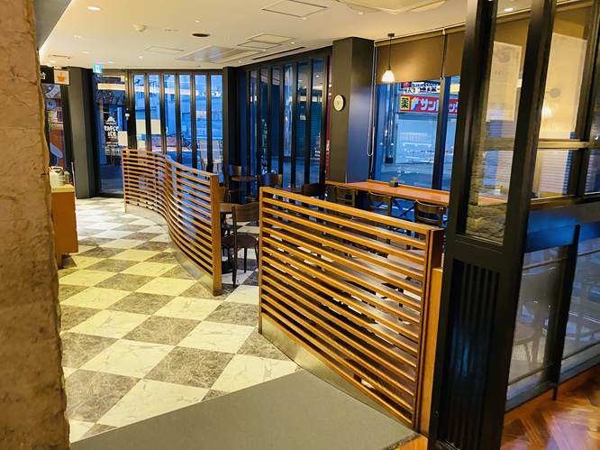 オシャレな空間 尼崎駅 阪神