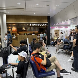 2023最新 東京駅のスタバ改札外・改札内別まとめ！営業時間や行き方など特徴紹介Shine in