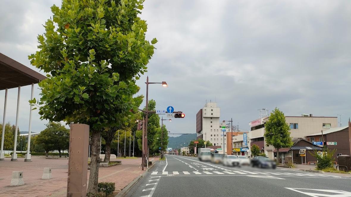 岡山・山林火災４日目 続く交通規制 付近で数キロの渋滞：山陽新聞デジタルさんデジ