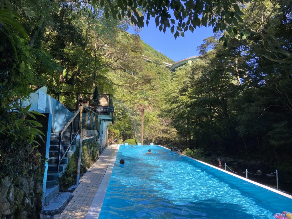 天城荘 日帰り温泉プール- YUKINOママが書くキニナルBLOG