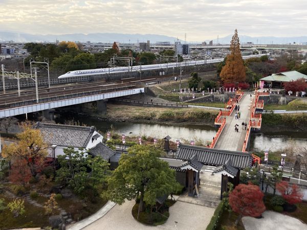 新幹線の車窓から ～大垣城2～634 むさし