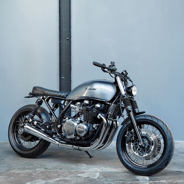 カワサキ ゼファー400 C7 カフェレーサー