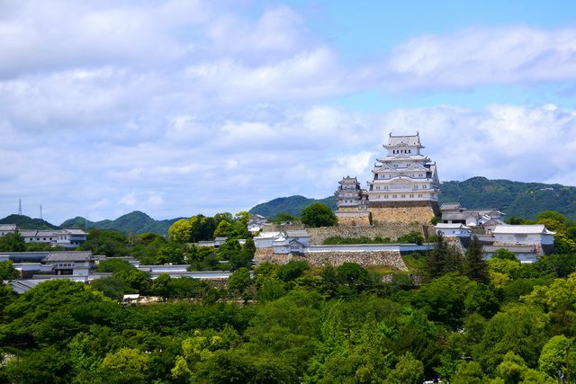 お城へ行こう～新幹線から見えるお城・復元進む山形城址日本の街並みと鉄道のコレクション