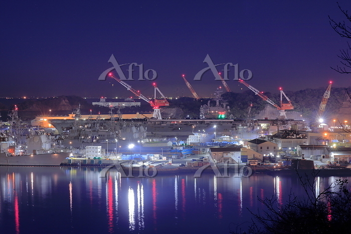 歌で飾る軍港夜景 ＬＩＶＥクルーズ横須賀・三浦タウンニュース