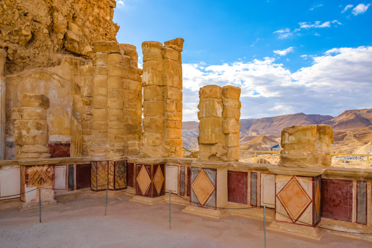 荒野にそびえる天空の要塞！イスラエルの世界遺産マサダで歴史を体験しよう – skyticket