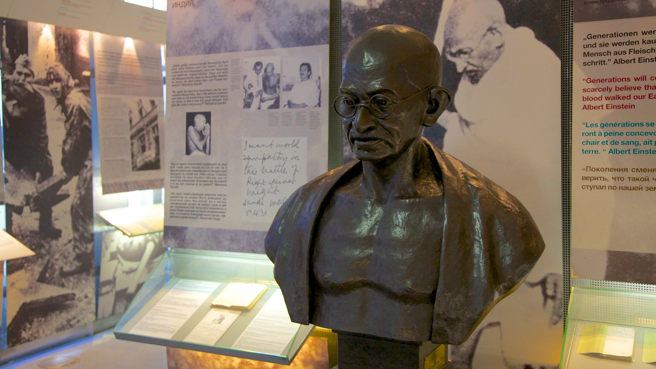 ベルリンの壁 チェックポイント・チャーリーとイーストサイドギャラリー 2つの壁博物館レビュー外資系管理職パパの日常