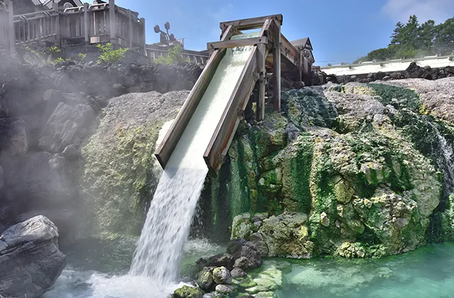 草津 温泉と秘境の滝ハイキング🐣Lutra Lutra climb