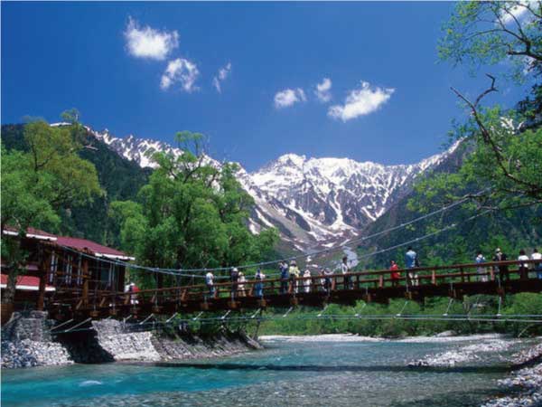 上高地でしたいこと8選。河童橋ハイキング、憧れホテルのランチ＆カフェを堪能ことりっぷ