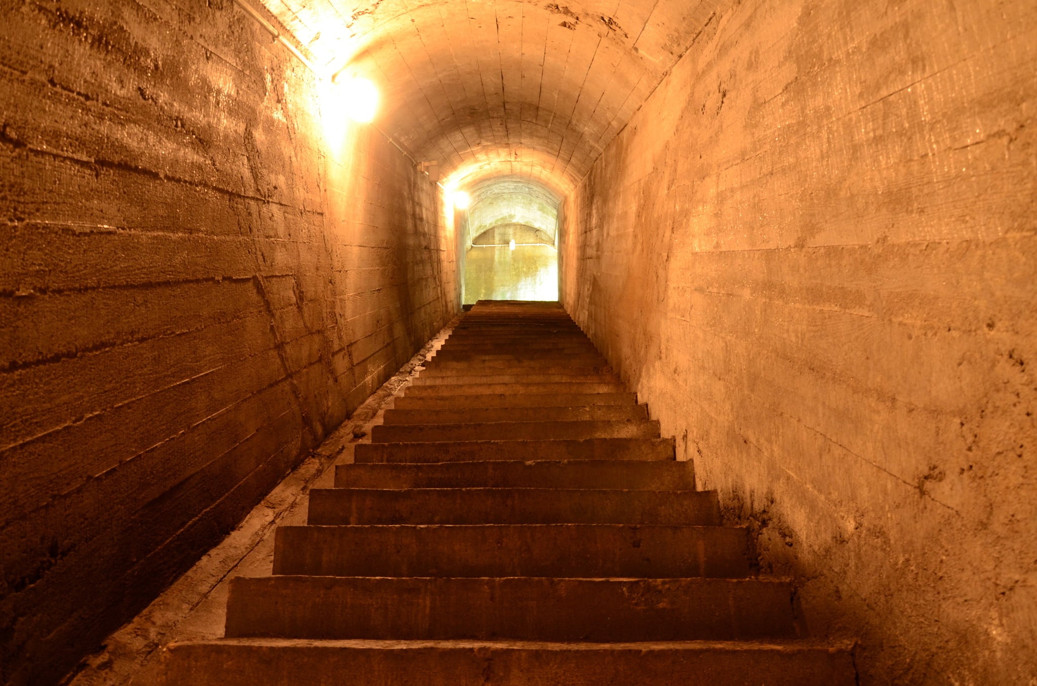 千葉県 旧海軍の秘密の地下壕 ？赤山地下壕跡に訪れてイブキ