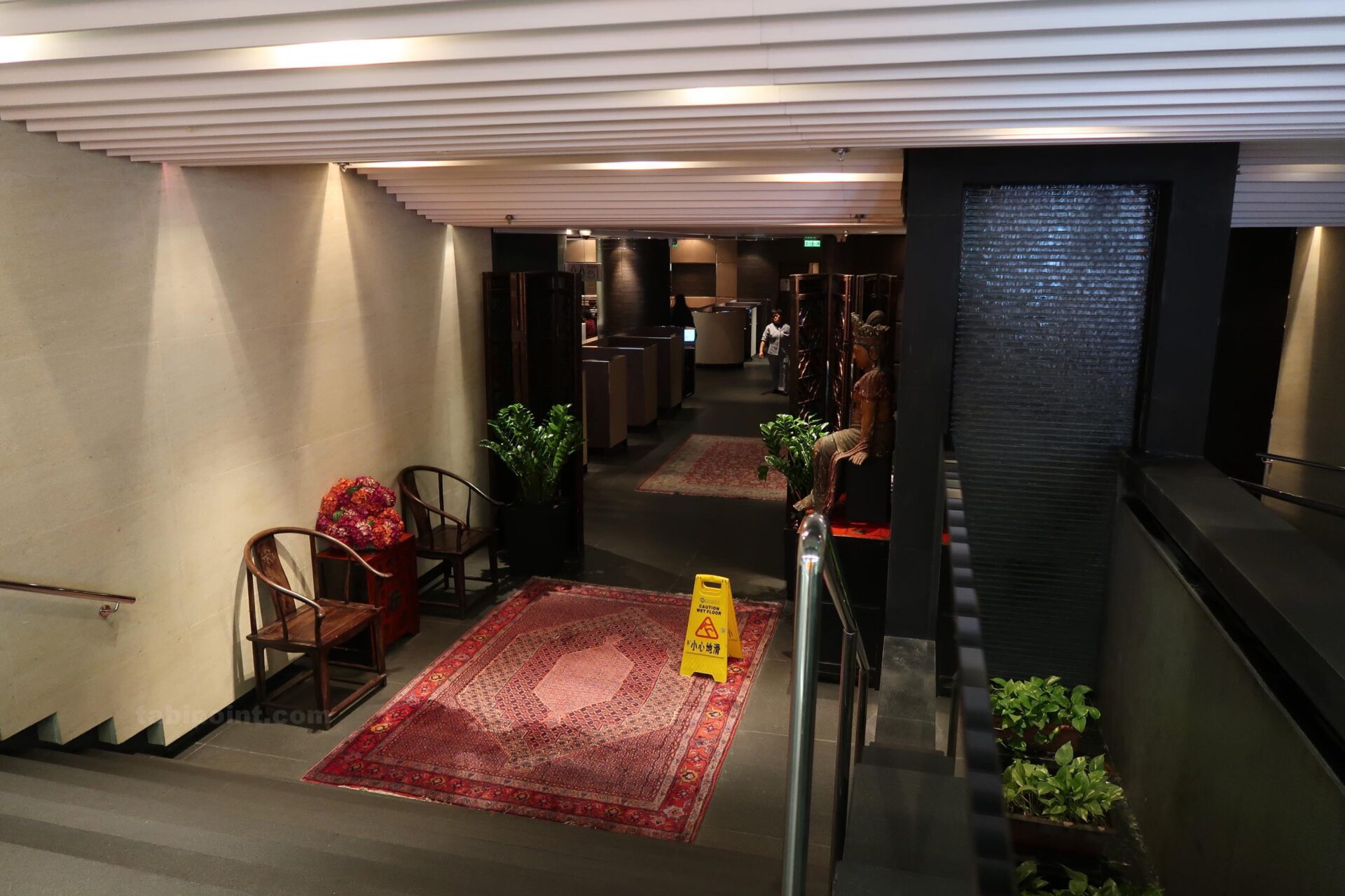 ☆世界旅行④ 香港国際空港ファーストクラスラウンジ☆こじろーのブログ