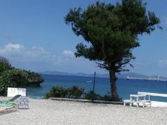 トンナハビーチの魅力と楽しみ方ガイド沖縄の美しい海と充実施設を満喫