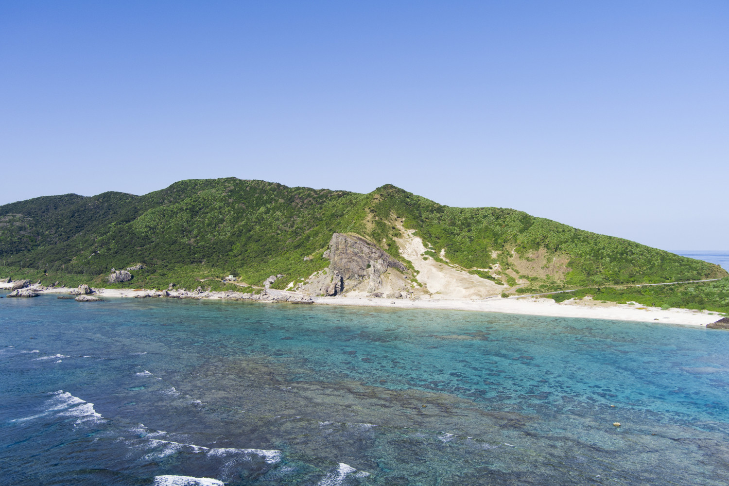 辺戸岬」奄美群島を望む本島最北端の絶景たびらい沖縄