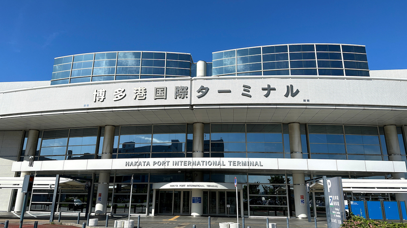 博多港国際ターミナルのご案内フロアガイド・サービス博多港国際ターミナル 中央ふ頭クルーズセンタ