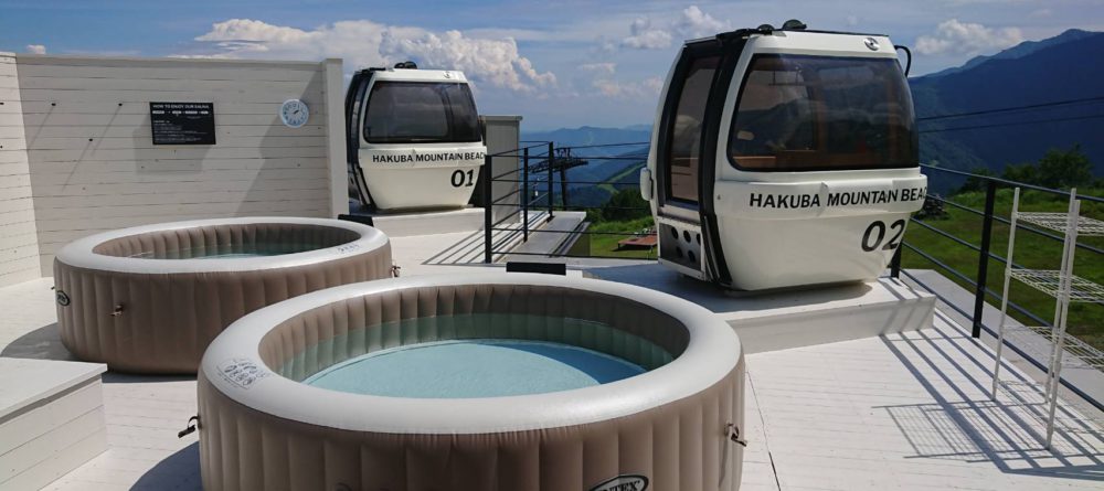 標高1400mの山頂で水着になる「白馬マウンテンビーチ」を体験！ ゴンドラサウナとアルプスの天然水風呂と極上外気浴とPouch ポーチ