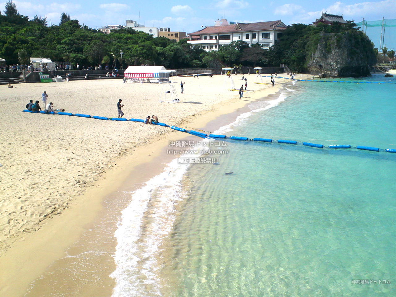 過去の悲劇をひっそりと伝える 沖縄「波の上ビーチ」の洞窟 - よこはま原付紀行