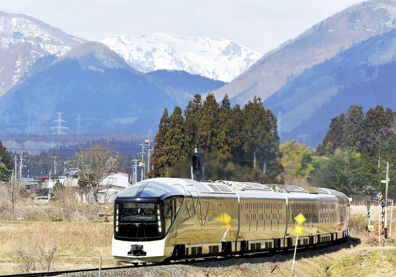 ＪＲ東、豪華寝台列車「四季島」車内公開＝全室スイートタイプ、５月運行開始