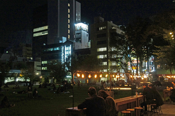 南池袋公園 夜 デートTikTok