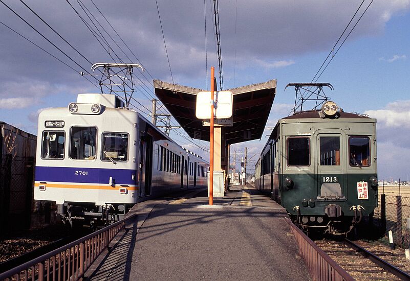 わかやま電鉄貴志川線 - カラフルな世界、モノクロの日常