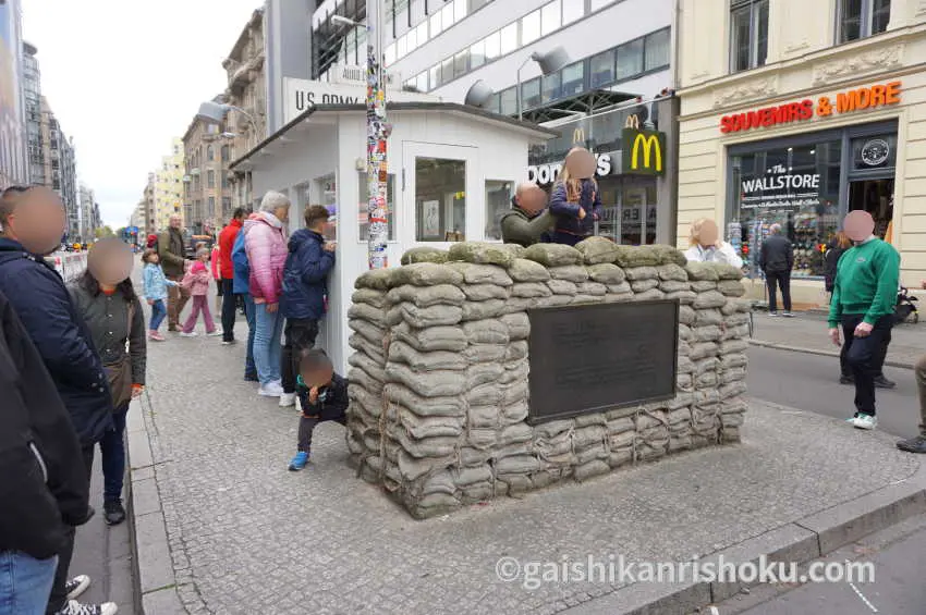 チェックポイント・チャーリーアジア旅行とモバイルとネコの情報サイト