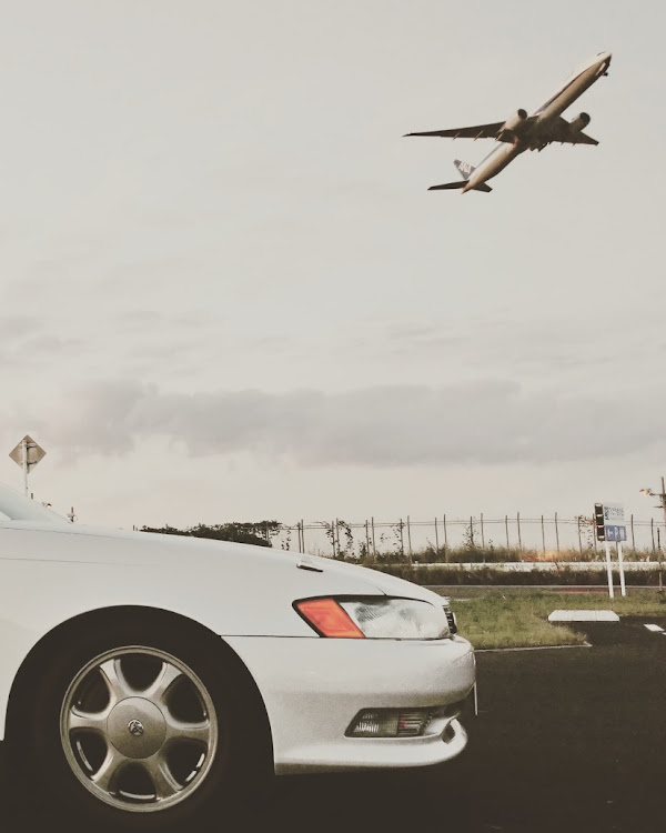 航空機用エンジンを積み1000馬力で走るモンスターの正体とはoctane.jp美しい車と暮らす