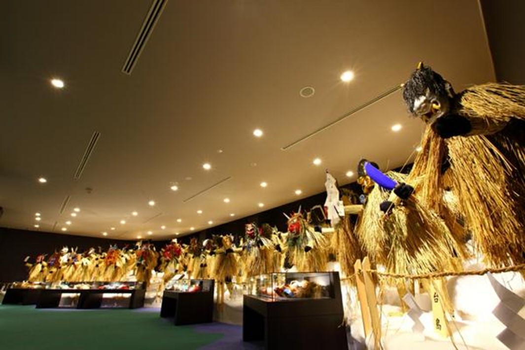 日光東照宮周辺を３時間で回る！奥宮、二荒山神社から国宝・日光山輪王寺まで！四季の旅